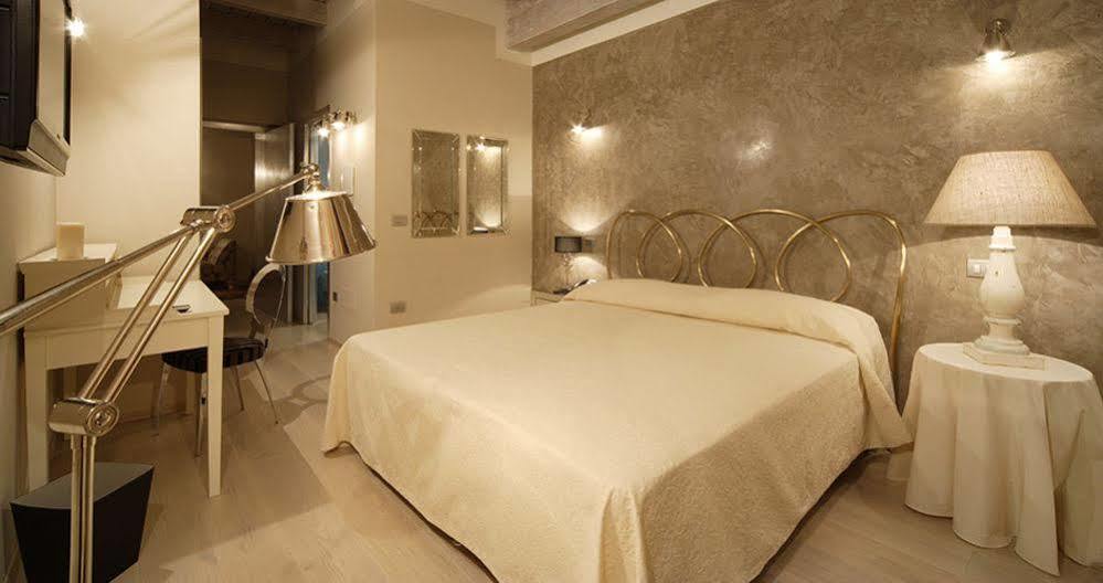 Hotel Residenza La Ceramica Фабріано Екстер'єр фото